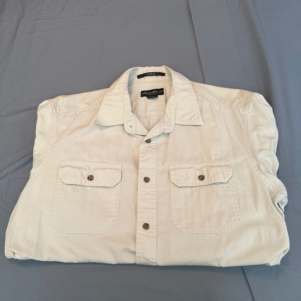 Eddie Bauer Classic Fit Large S/S Casual Button Down